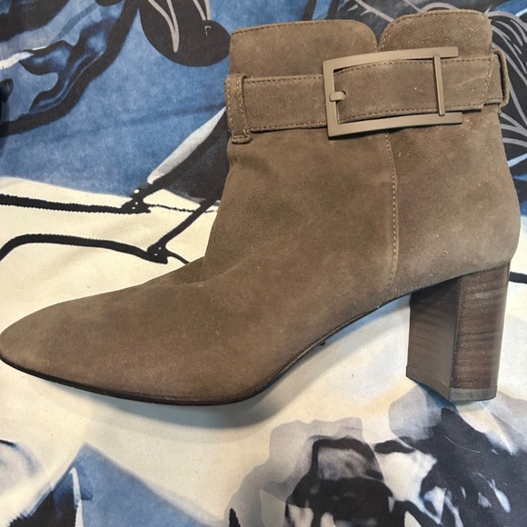 Aquatalia-never worn size 8 grey bootie - Picture 6 of 6